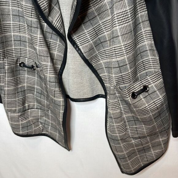 Joseph Ribcoff Checked Jacket With Vegan Leather Sleeves. Size 10. - Picture 5 of 10